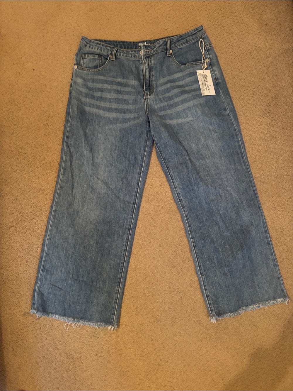 Grace & Lace Medium Blue Wide-Leg Jeans with Raw Hem size 12 NWT